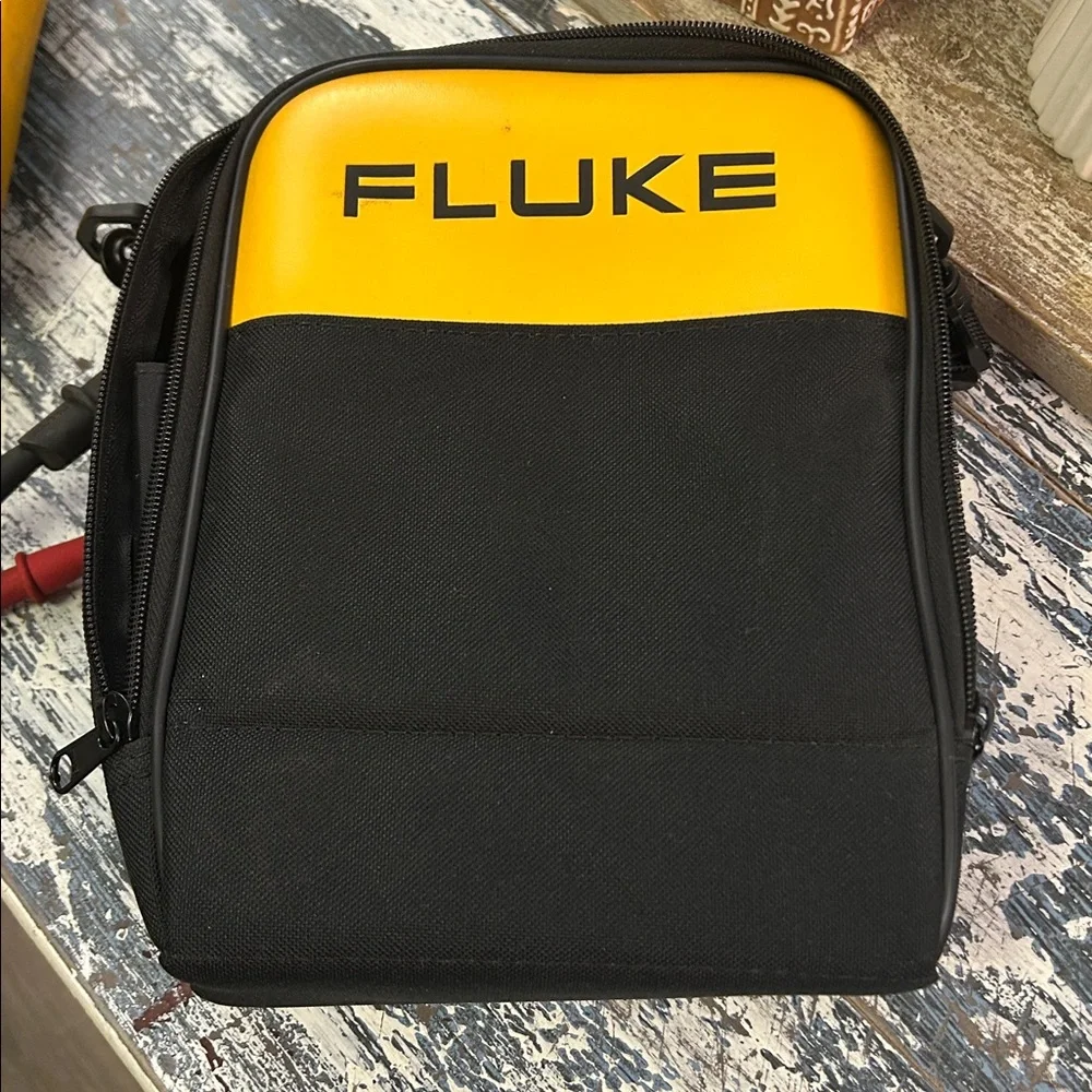 Fluke 87V True RMS Multimeter - Picture 5 of 6